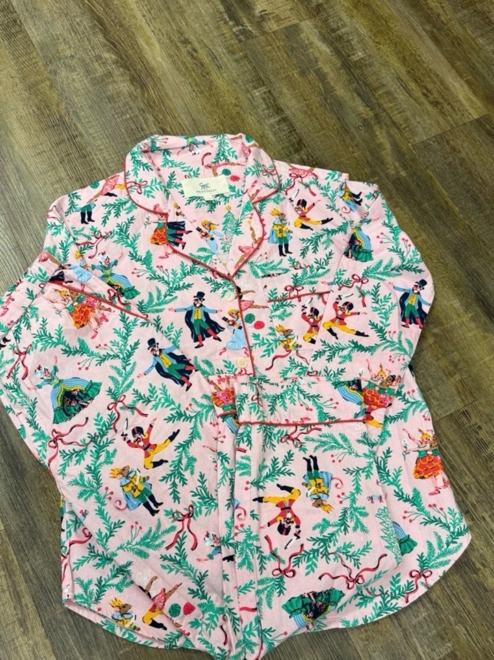 Printfresh 100% cotton Nutcracker Dreams Long Sleeve Pajama Set Top & Bottom - Picture 4 of 16